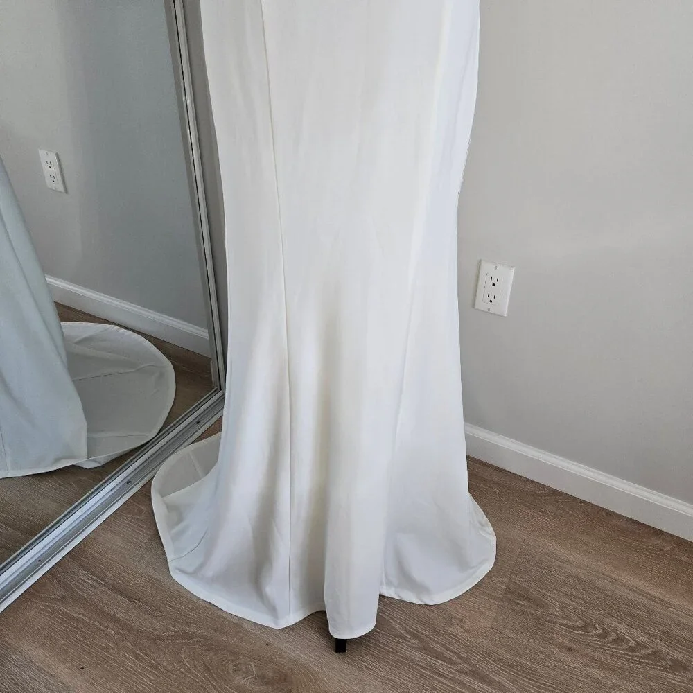 Lulus  White Sleeveless Button Back Mermaid Maxi Dress New With Tags $158 Flaw - Picture 15 of 17